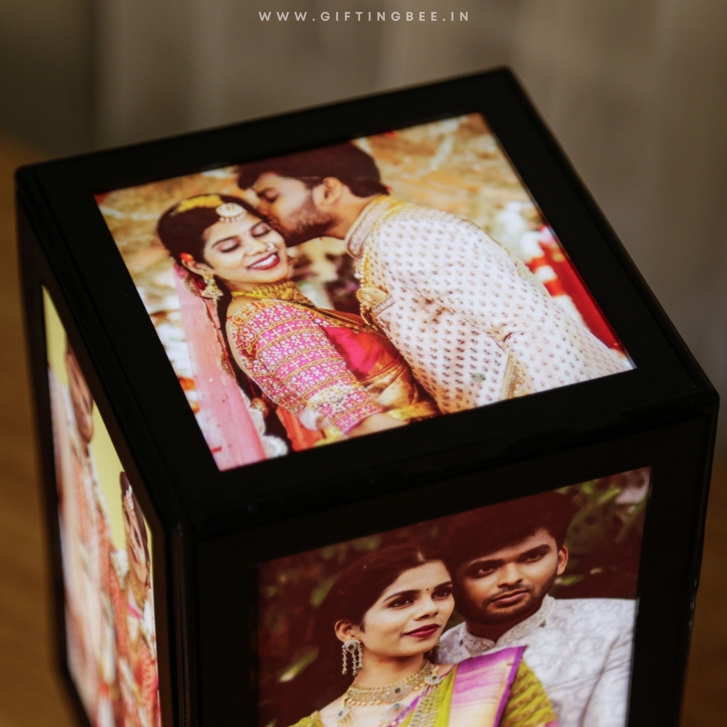 LED ROTATING CUBE