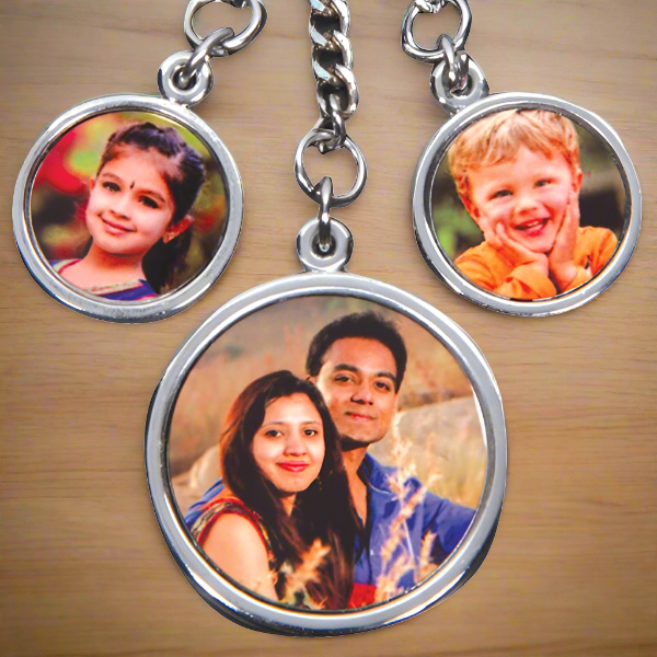 METAL KEYCHAIN-(LED,SIX PIC ROUND,DIAMOND)