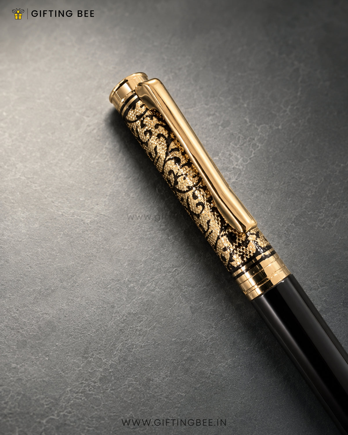 DESIGNER BLACK & GOLD PEN